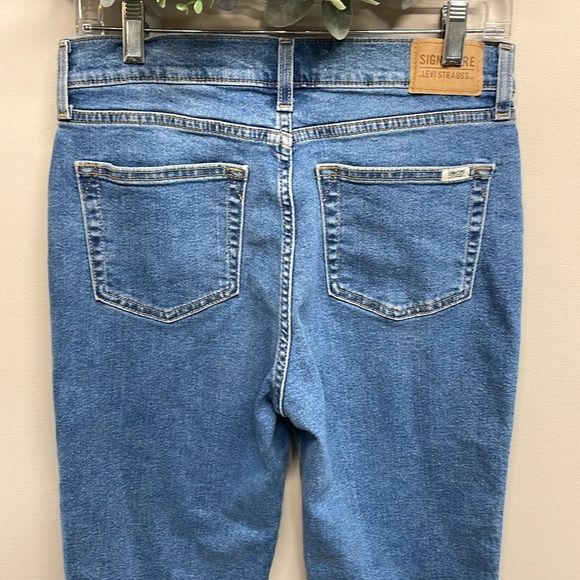 Signature by Levi Strauss Heritage Boyfriend Distressed Patch Denim Jeans 4 W27 - Picture 5 of 15